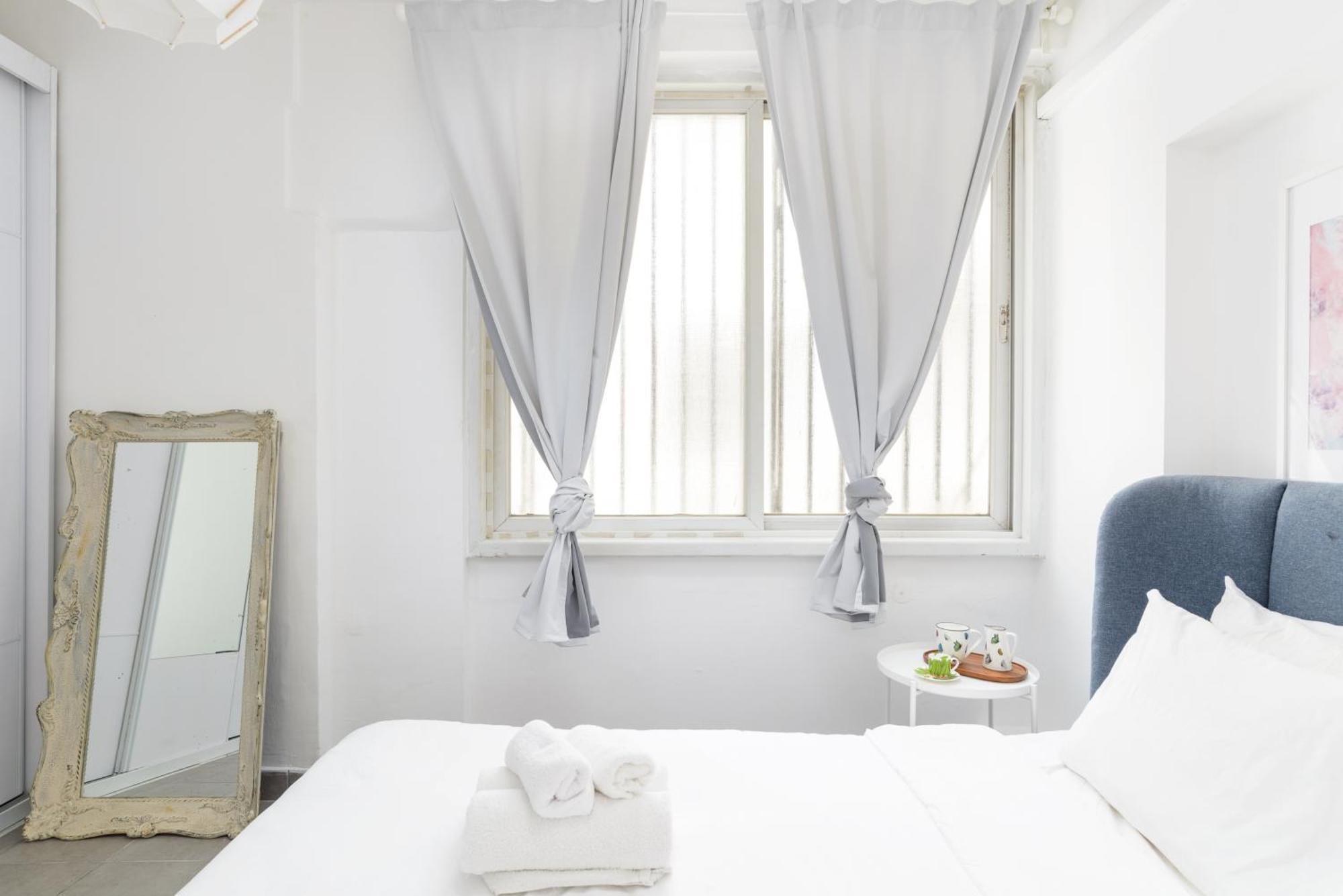Sea View 2 Bedroom Apartment With Bomb Shelter Tel-Aviv Extérieur photo